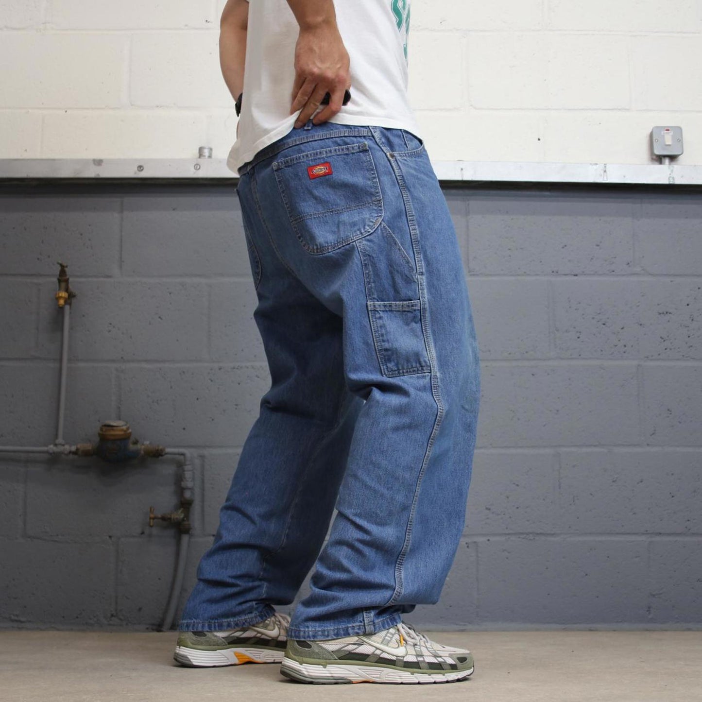 Dickies carpenter jeans W38L30 loose blue denim cargo skater style jeans