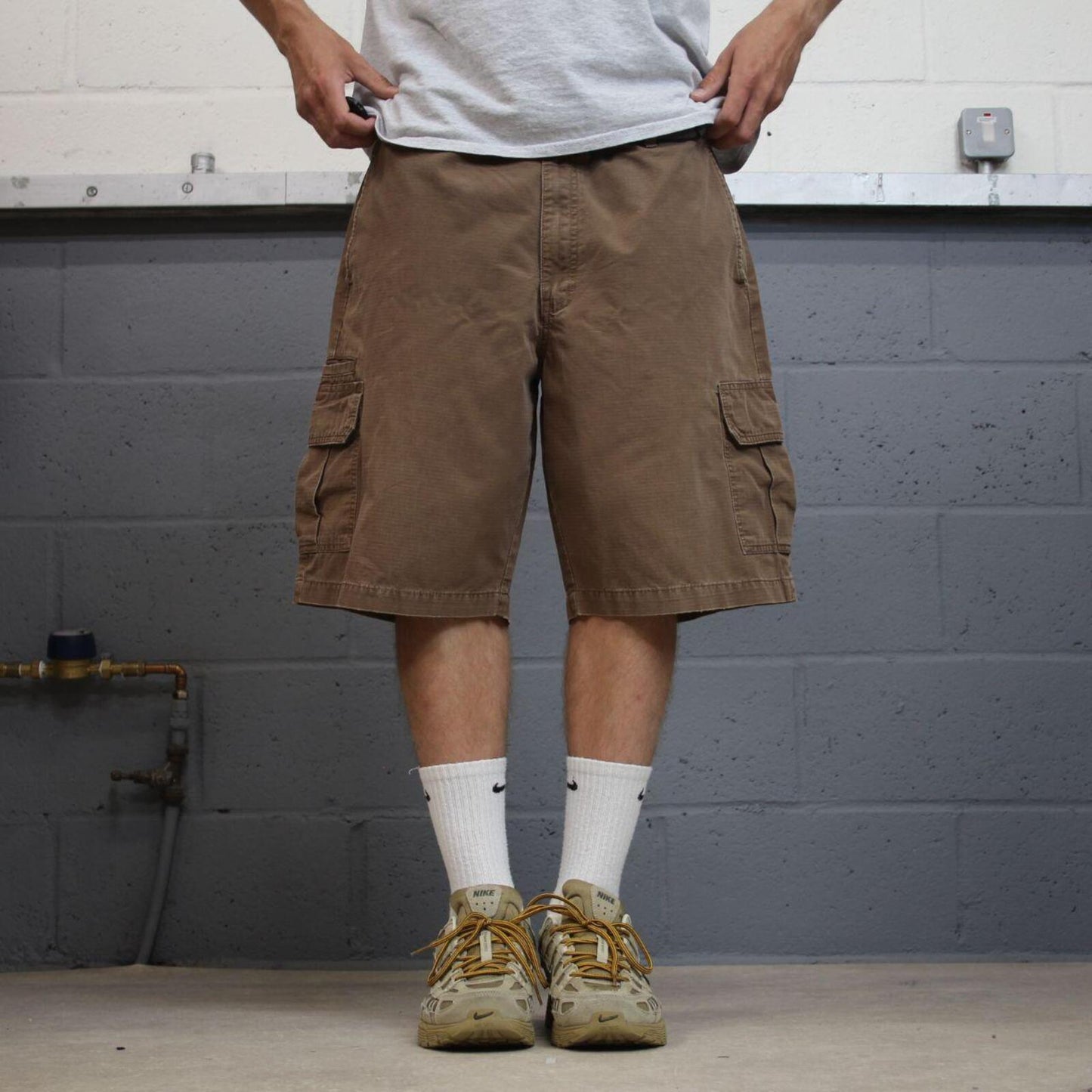 Dickies baggy cargo shorts y2k brown Chino style skater shorts loose leg festival