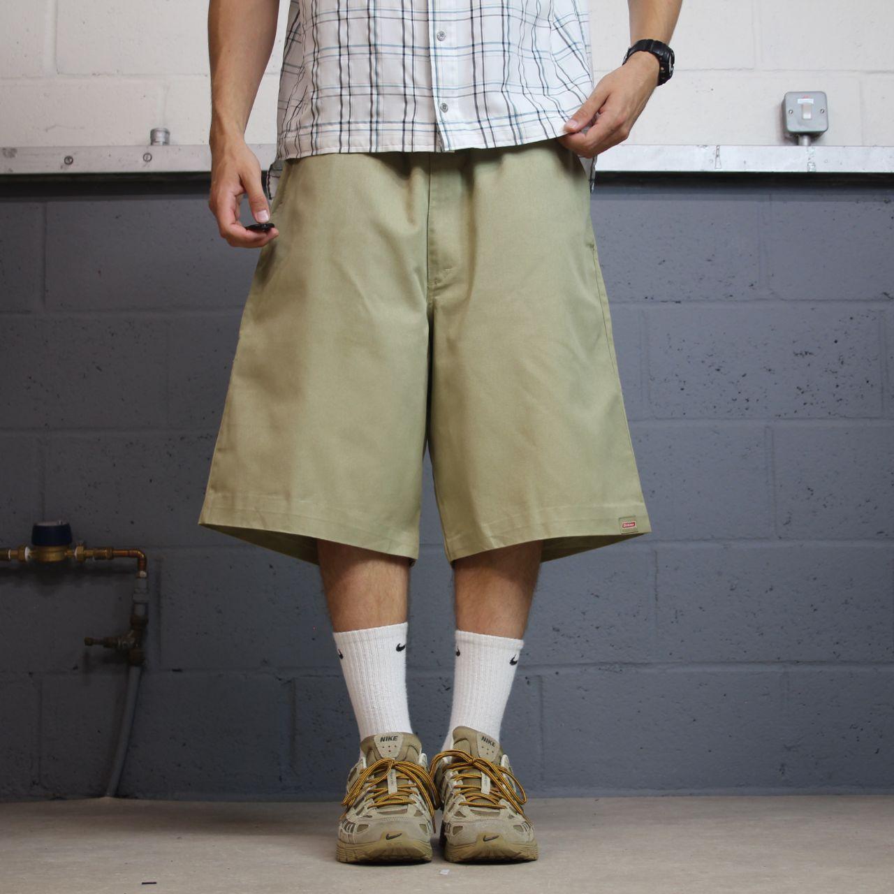 Dickies baggy chino shorts cargo khaki Chino style skater surf shorts wide leg festival