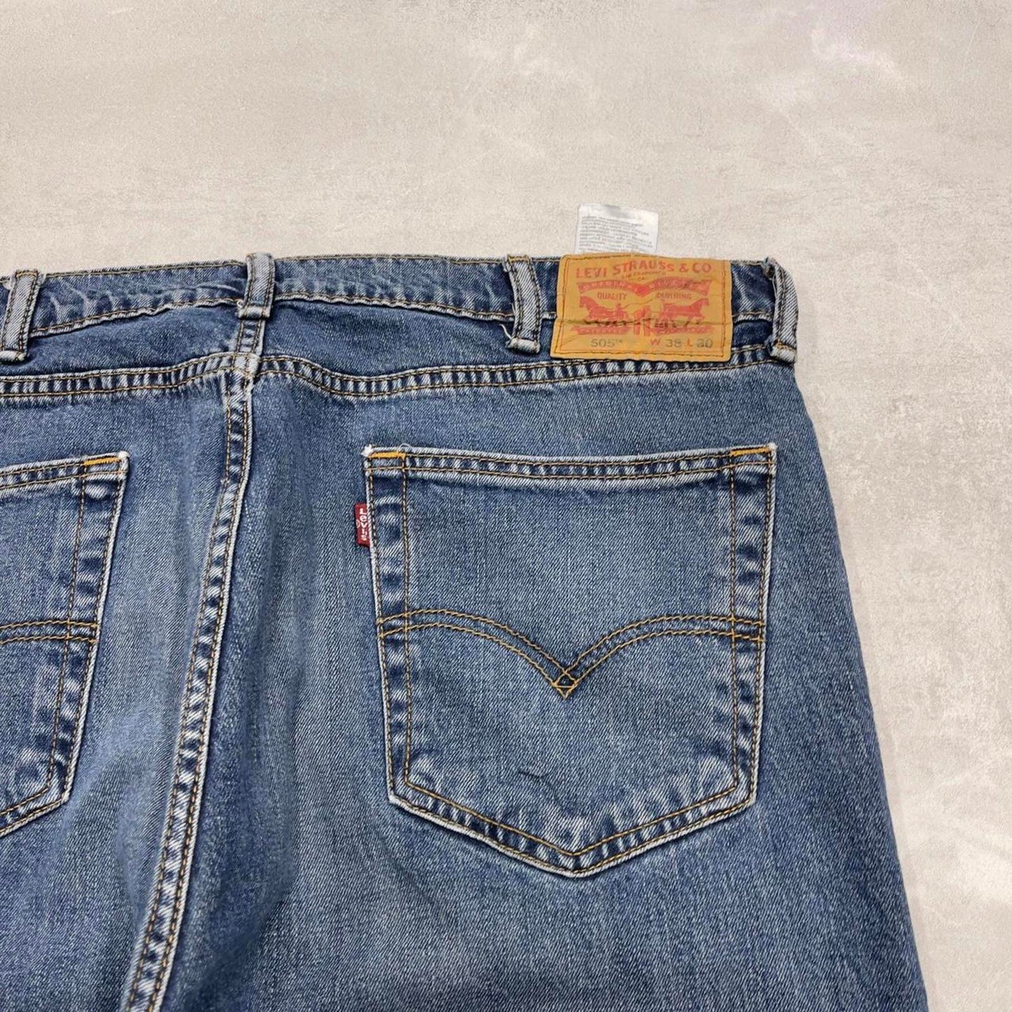 Levis 505 jeans blue loose straight leg W38L30 y2k style pants red tab logo