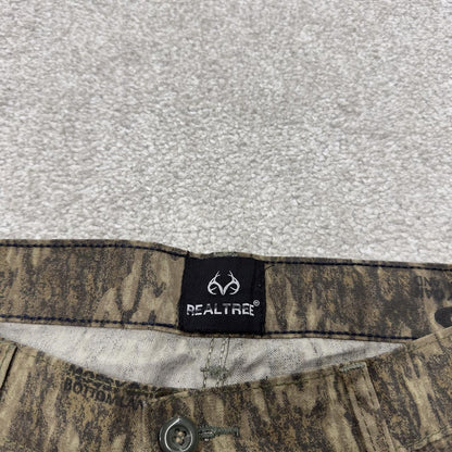 Realtree mossy oak camo cargo pants Y2K khaki waxy camouflage pattern cargo hunting style trousers