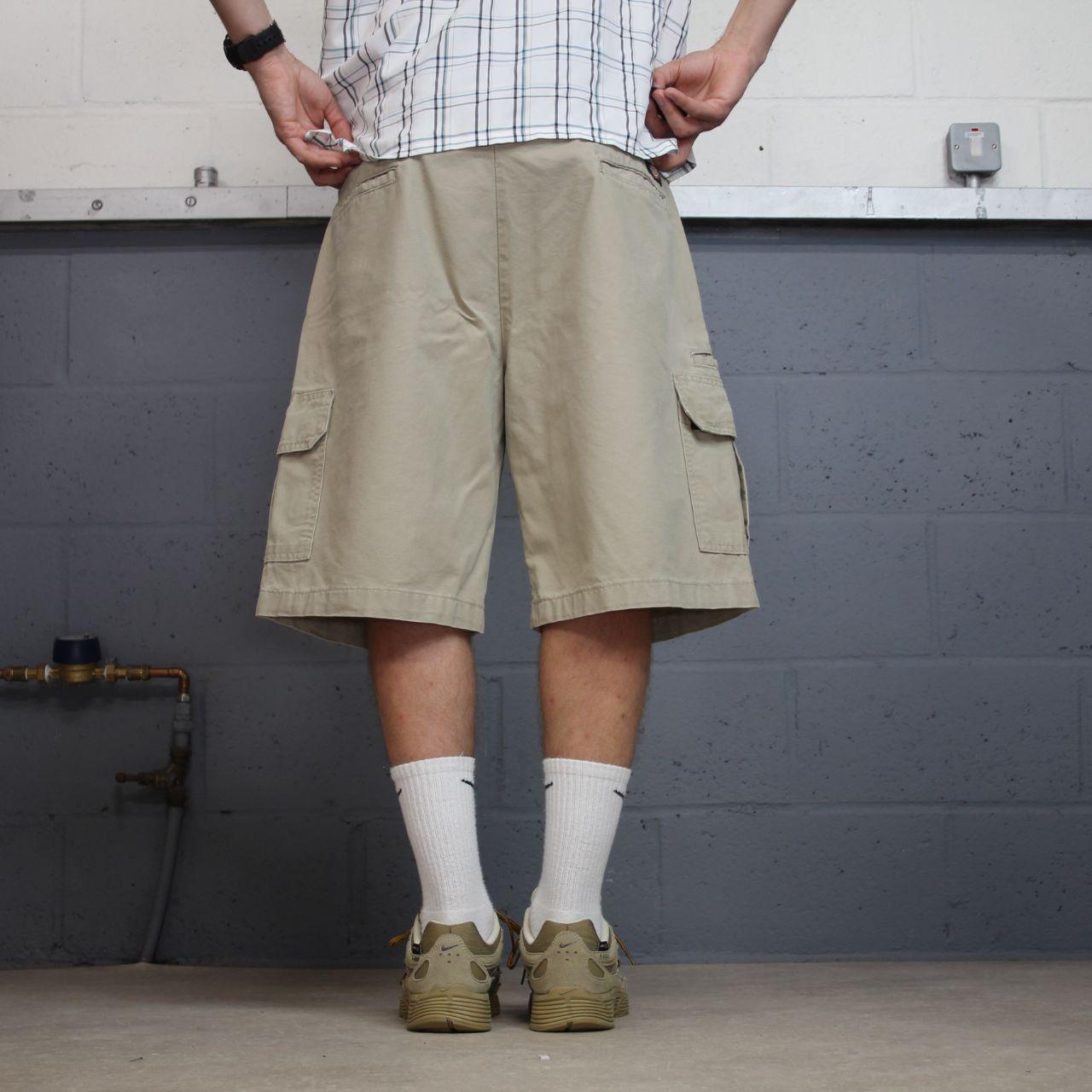Dickies cargo workwear shorts utility beige skater / surf shorts loose relaxed fit festival