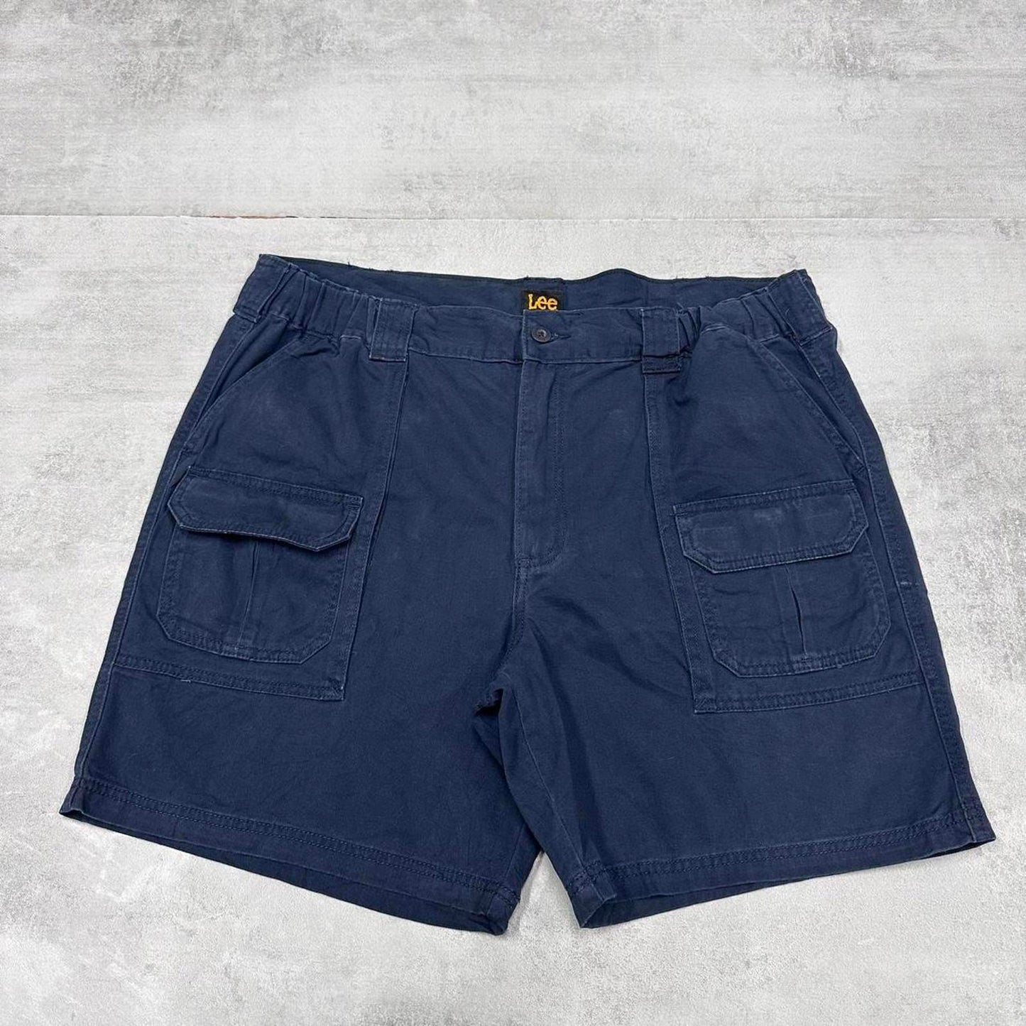 Mens Baggy Lee shorts W40