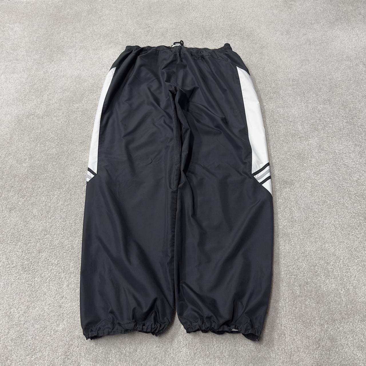 Y2K baggy Adidas tracksuit bottoms black 3XL Embroidered logo, pockets, drawstring waist