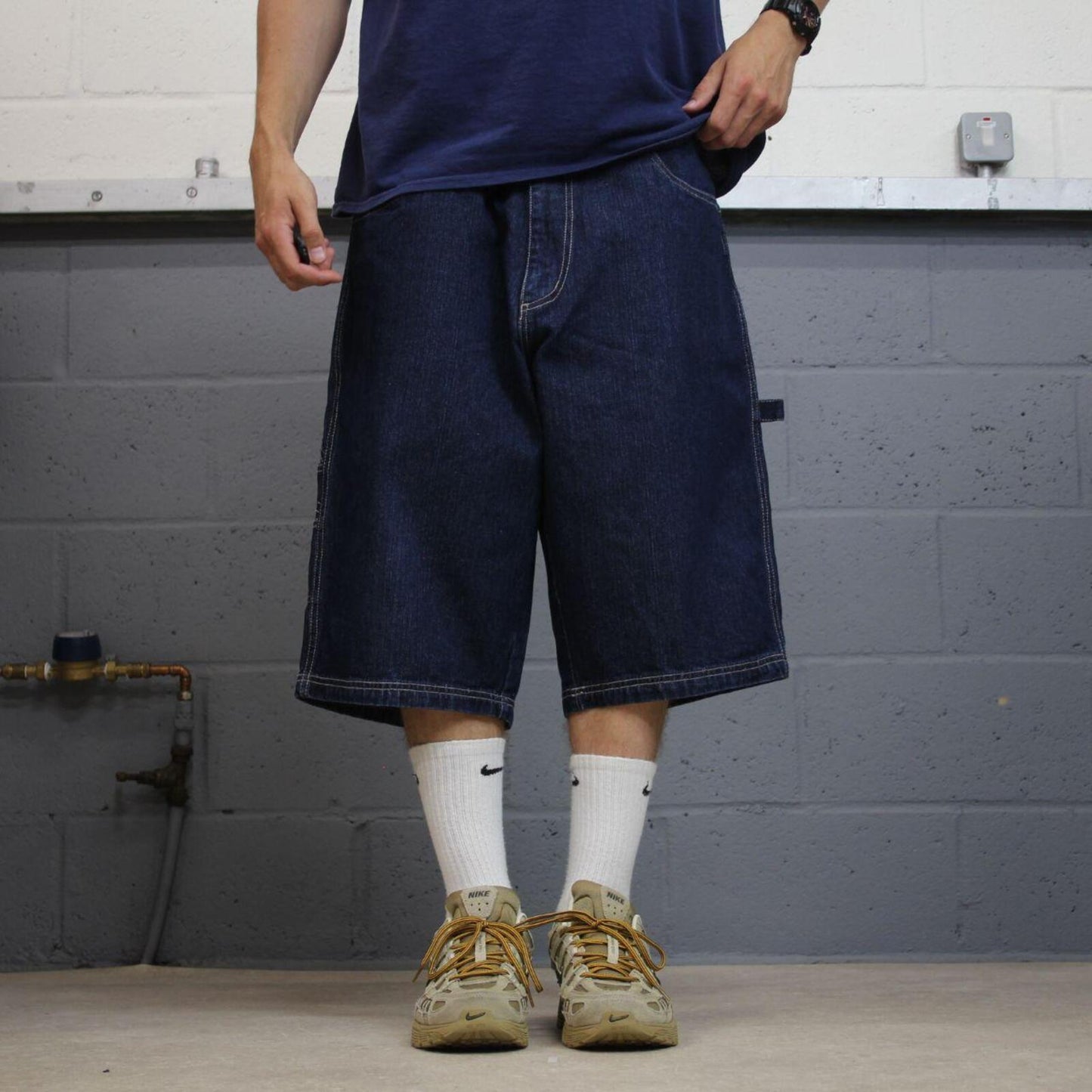 FUBU baggy denim carpenter shorts y2k navy Thick denim cargo festival shorts with details