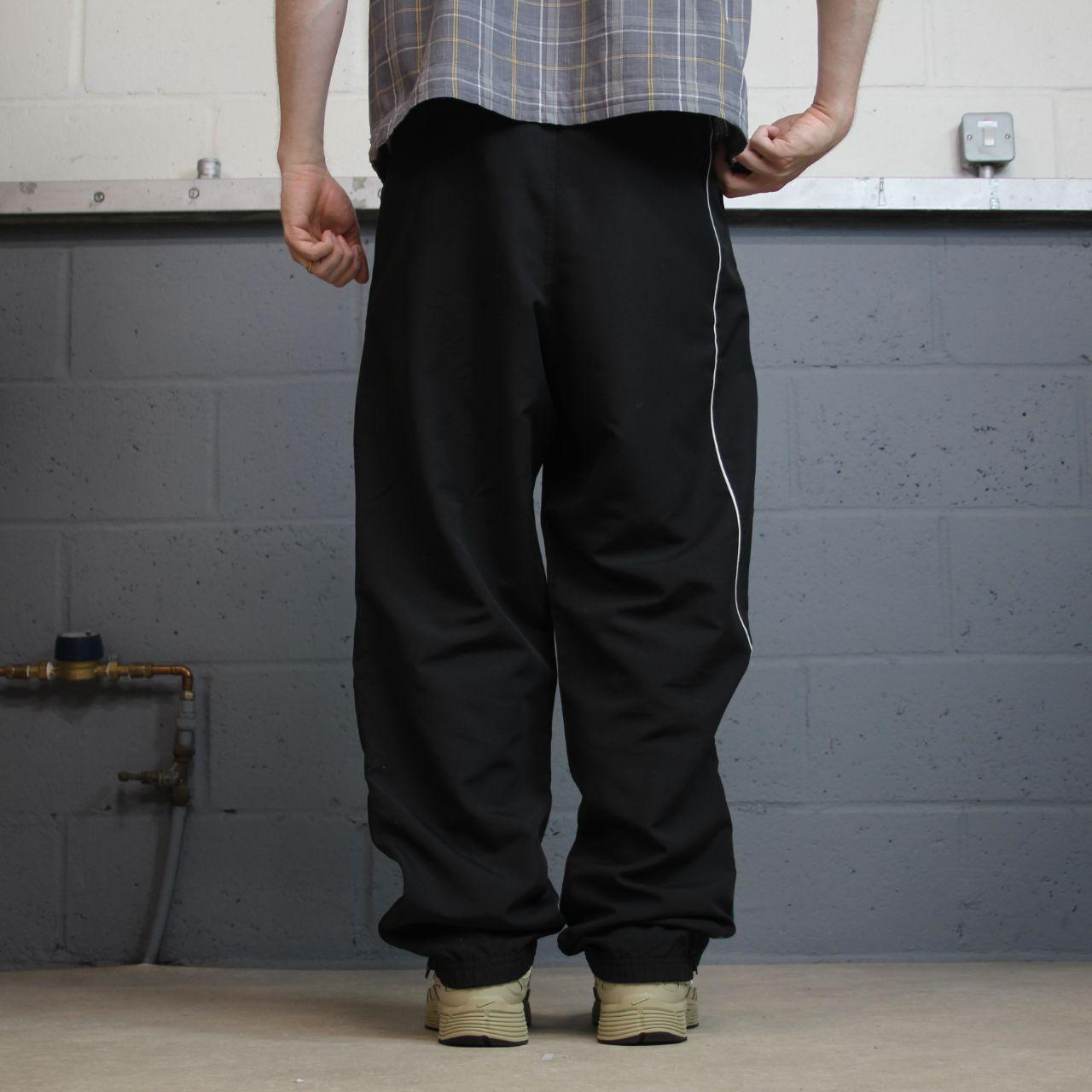 Y2K Adidas baggy tracksuit bottoms black Medium embroidered logo side stripes track pants