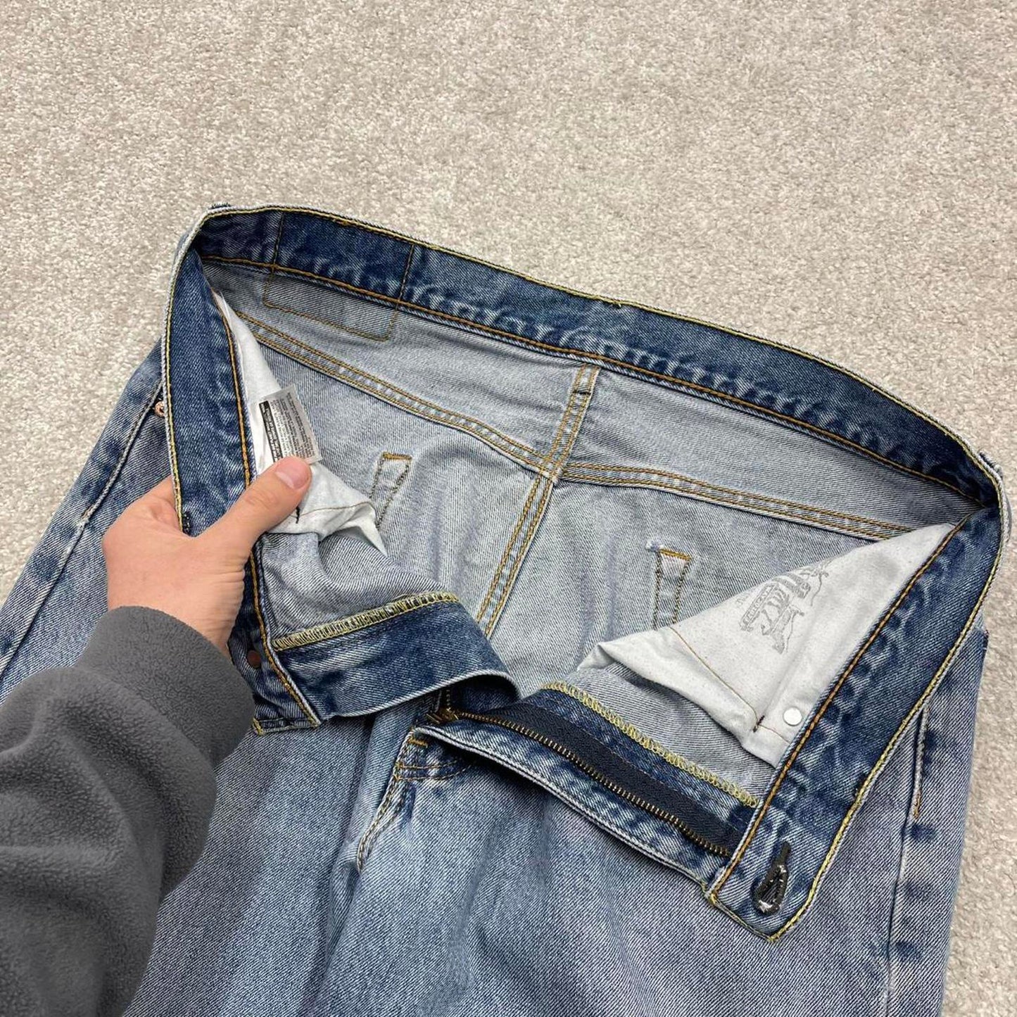 Y2K baggy Levi’s 550 jeans wide leg blue Loose fit denim pants red tab logo