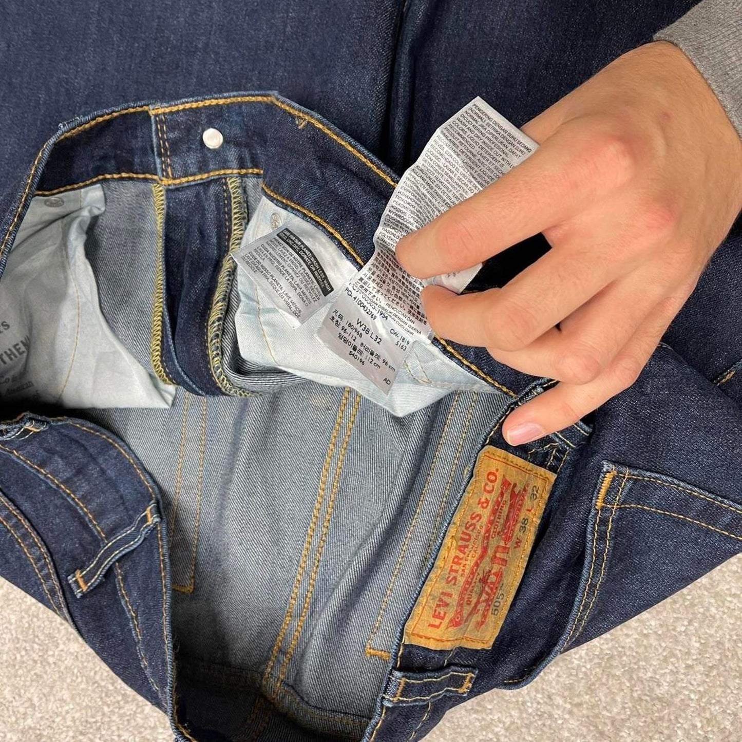 Levis 505 jeans y2k 90s style W38L32 red tab logo 5 pocket blue denim pants skater