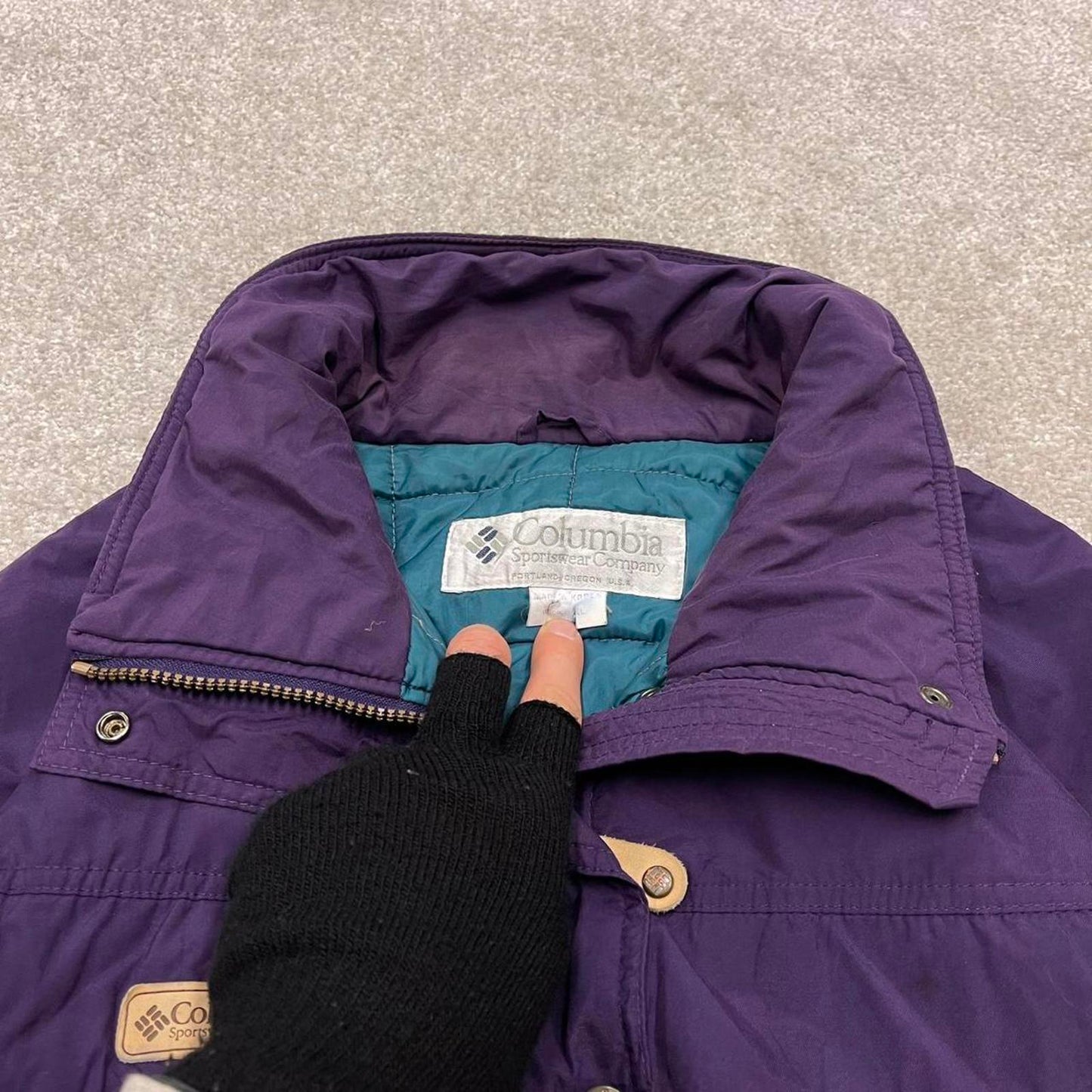 Vintage y2k Columbia technical walking jacket purple Padded coat with pockets and patch logo