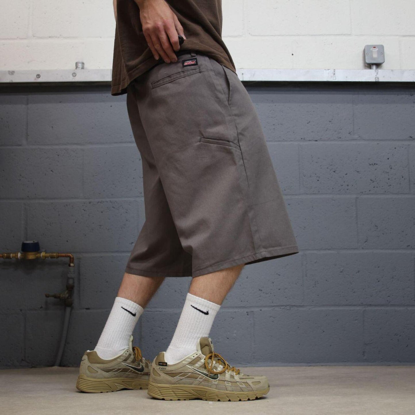 Dickies baggy carpenter shorts grey Chino style skater shorts long wode leg festival