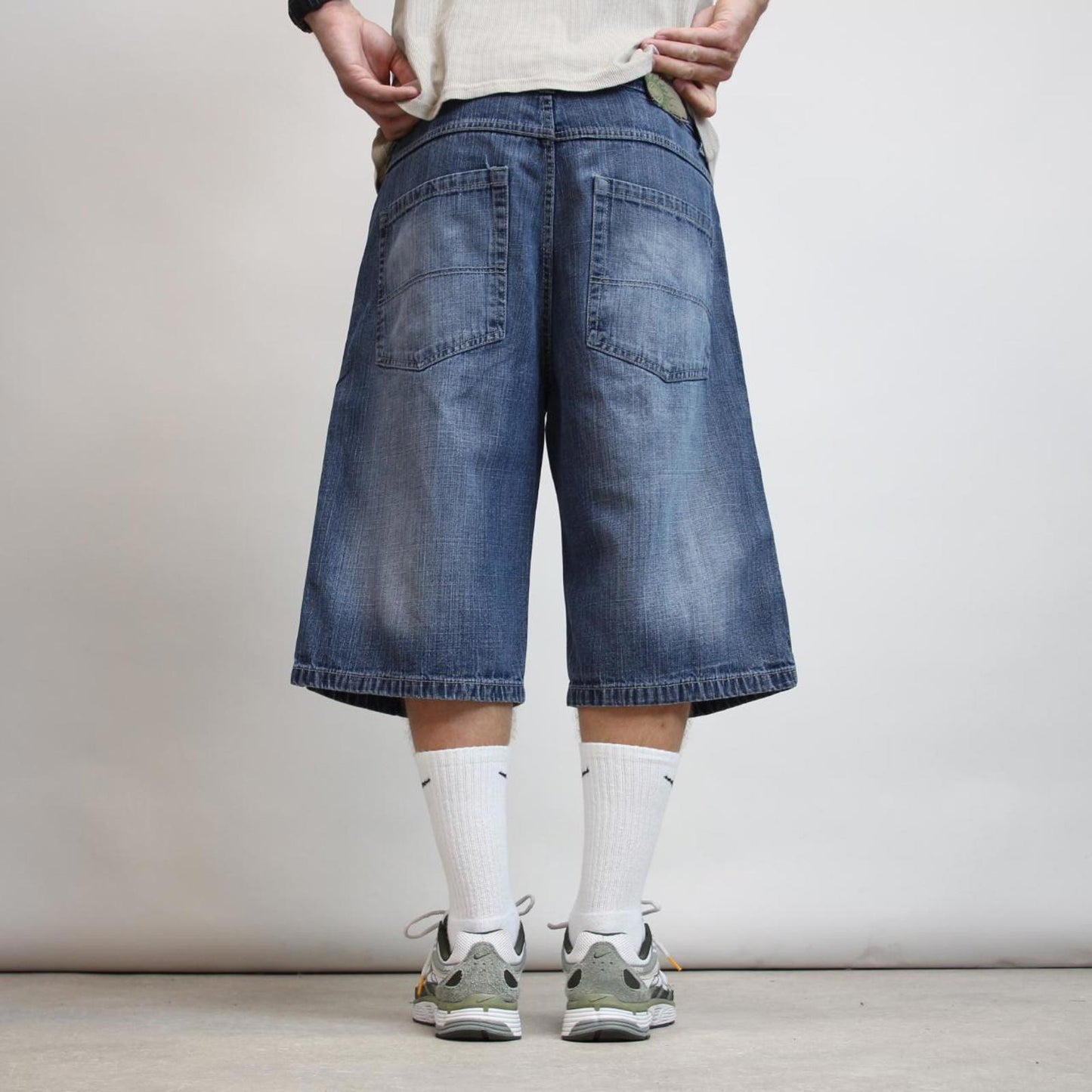 Baggy Dodeca skate jorts W36 wide leg denim 90s style skater shorts