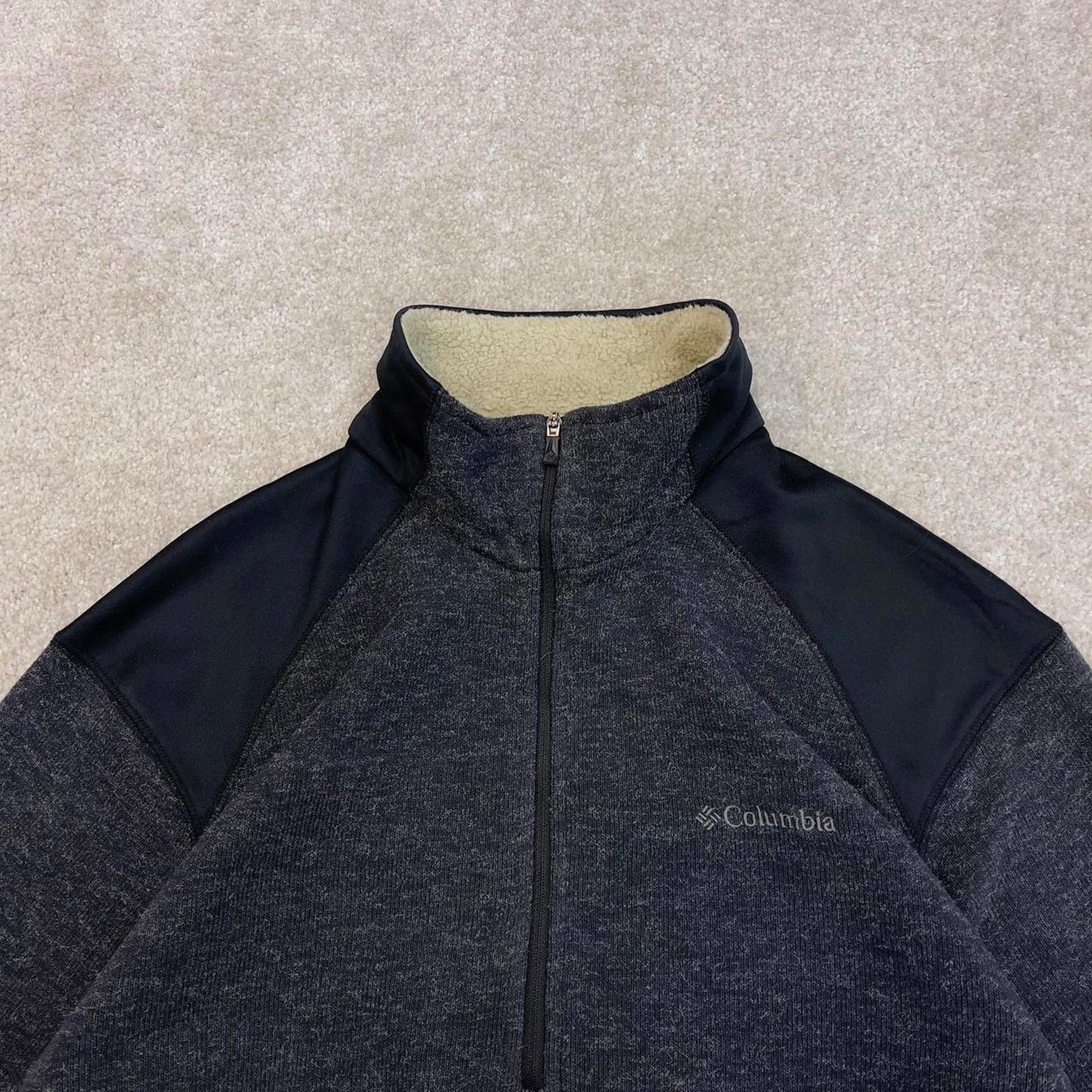 Grey Columbia technical fleece Medium 1/4 zip up y2k style autumn Omni-Shield