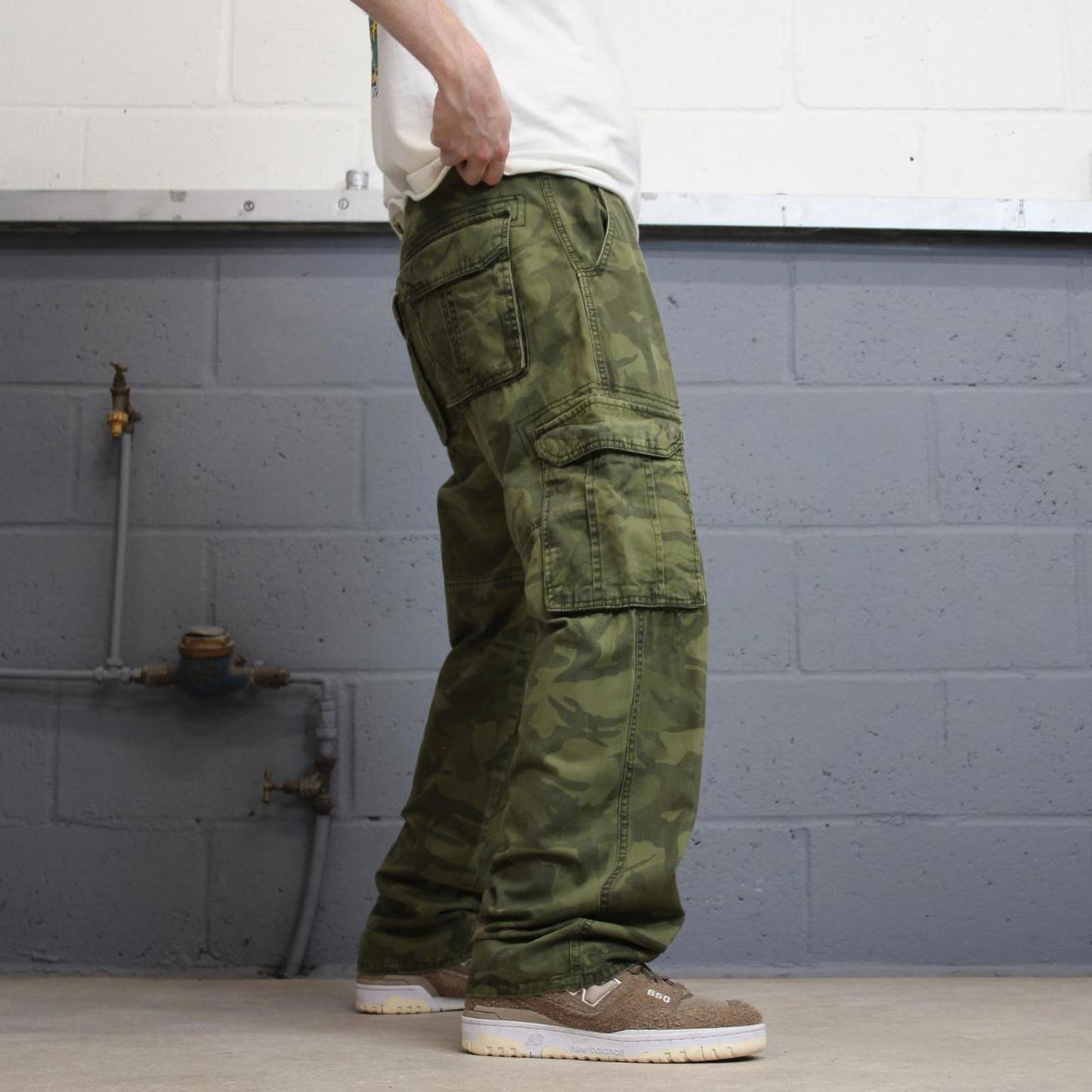 Baggy camo Halifax cargo pants W36L33 Khaki Green forest camouflage loose y2k style cargos