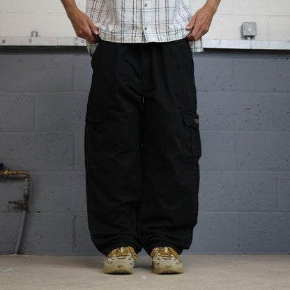 Baggy Wrangler cargo pants y2k black Loose leg 2000s style skater work pants