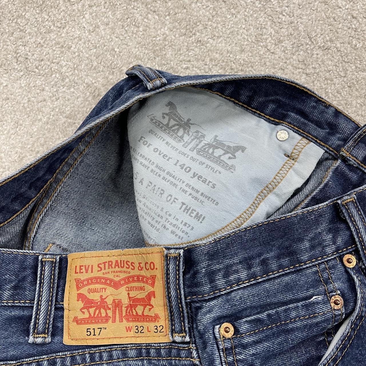 Y2K Levi’s 517 bootcut jeans blue denim Loose bootcut pants with red tab logo