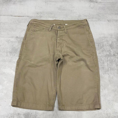 Mens Beige Levi’s shorts W32
