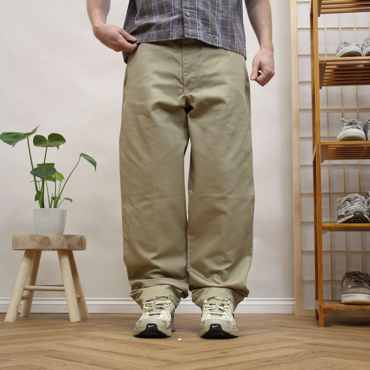 Y2K baggy chino work pants khaki Loose straight leg Red Kap workwear skater trousers