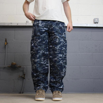 US Navy cargo pants W32L31 baggy blue USN digital camouflage trousers double knee pleated