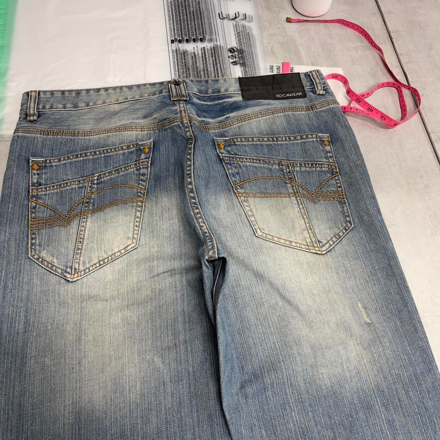 Blue Rocawear jeans W38 L36 loose leg y2k denim skate trousers embroidered detail