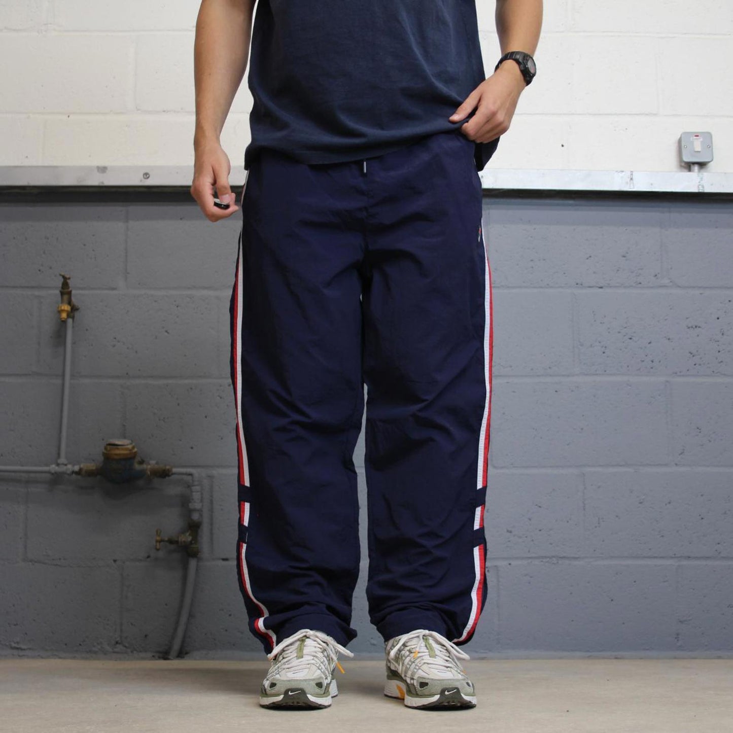 Baggy Fila Trackies XXL Navy loose Y2K floaty joggers embroidered logo