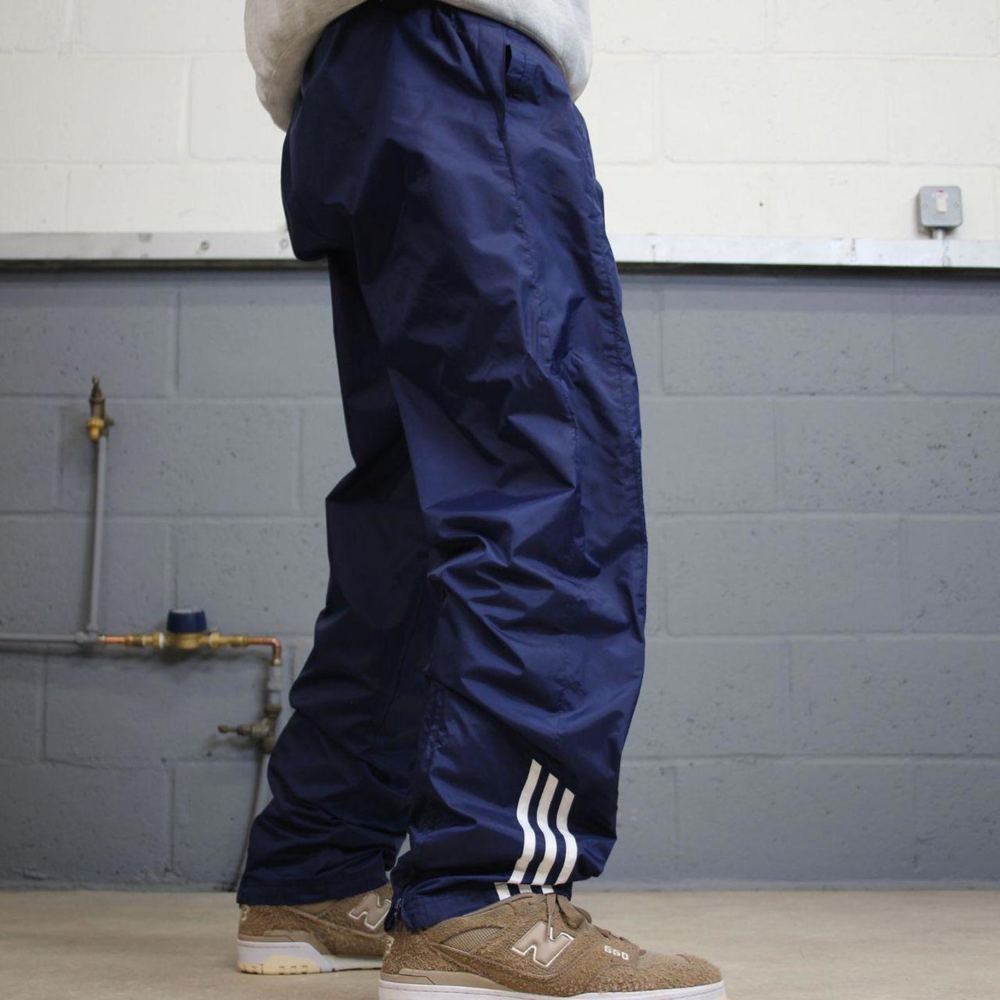 Y2k Adidas tracksuit bottoms Large mens blue loose 00s joggers embroidered sporty track pants