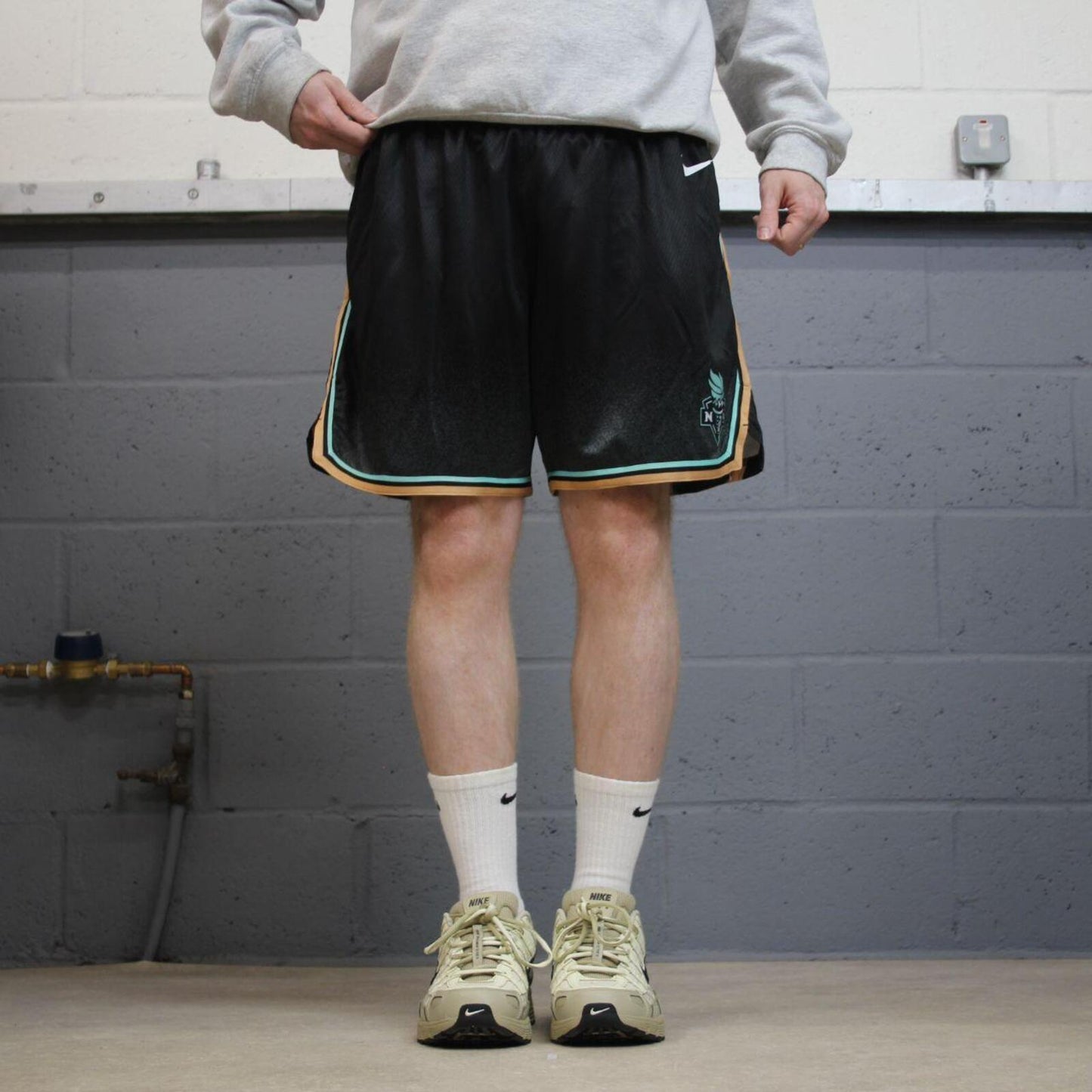 Loose Nike sports shorts y2k black Basketball style comfy loose floaty summer gym shorts
