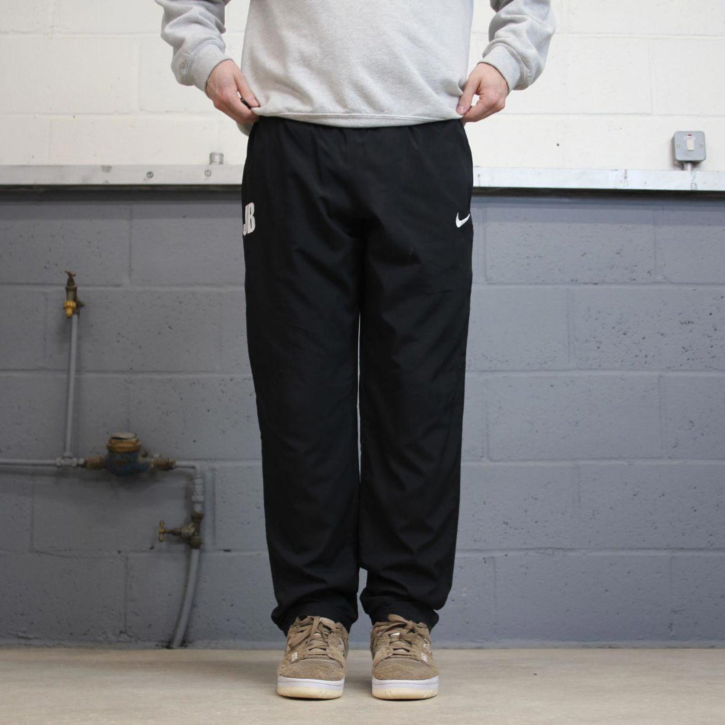 Black Nike trackies Large loose y2k floaty leg joggers embroidered Swoosh logo