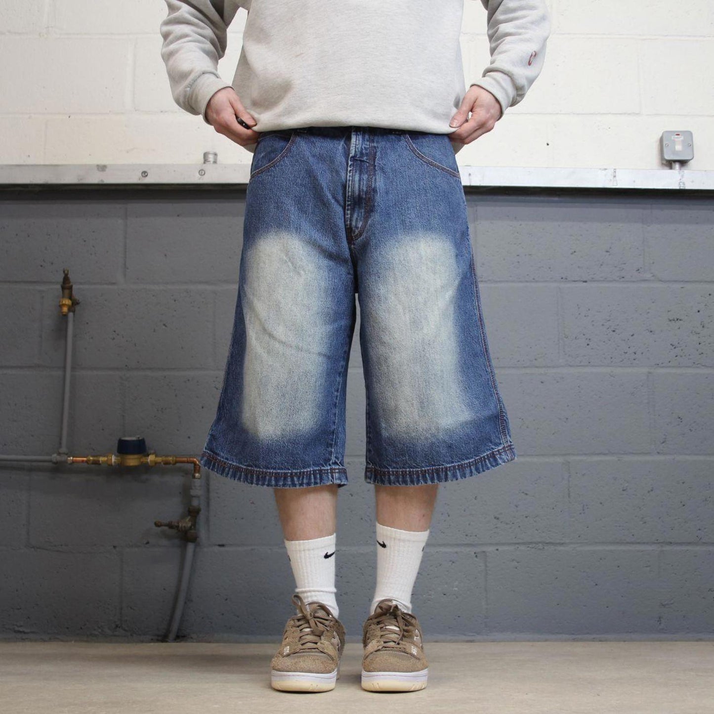 Y2k long baggy denim shorts skater style blue Jordan Craig wide leg summer festival jorts
