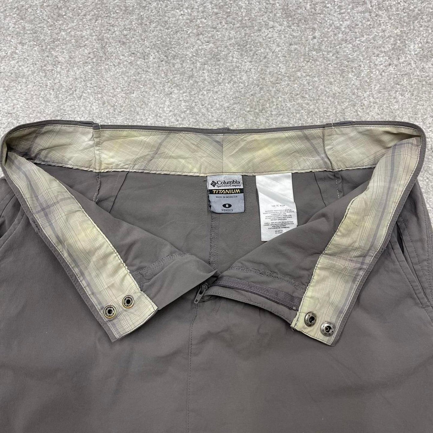 Y2k Columbia skort hiking / walking technical style grey short skirt with shorts summer festival