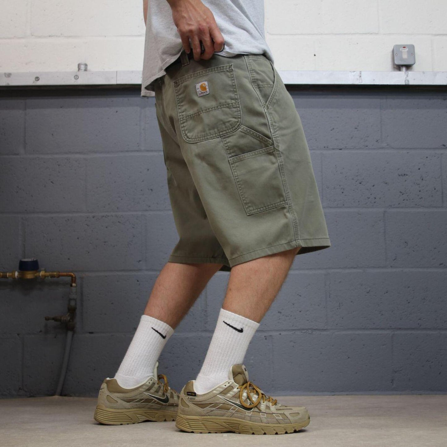 Vintage Carhartt carpenter shorts green Loose cargo skater style relaxed workwear