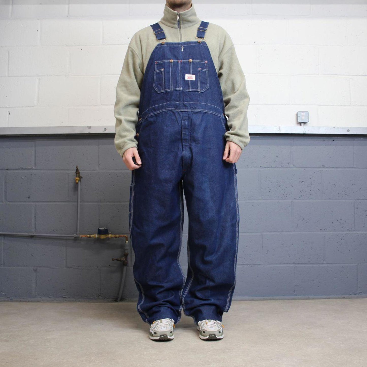 Vintage y2k baggy denim Dungarees loose leg blue Round House workwear bib & brace overalls utility