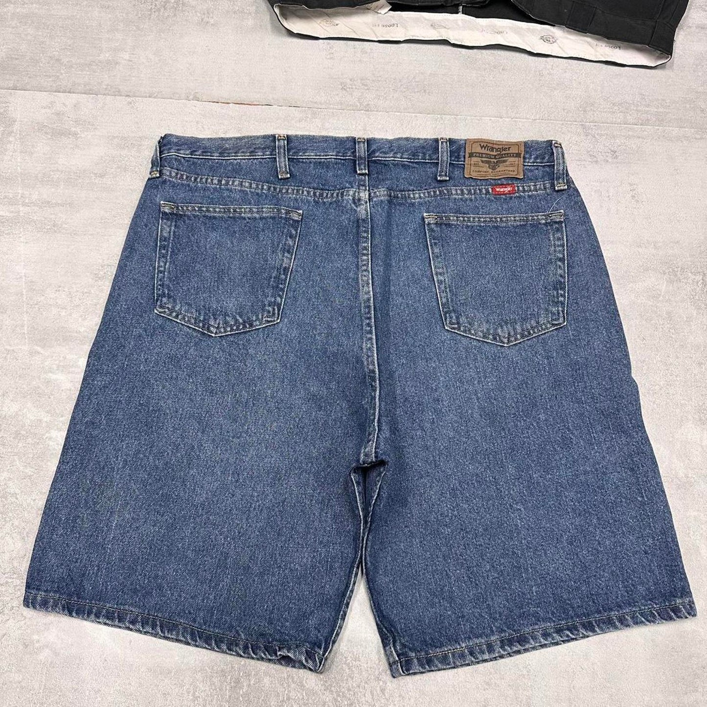 Mens Baggy Wrangler Jorts W40