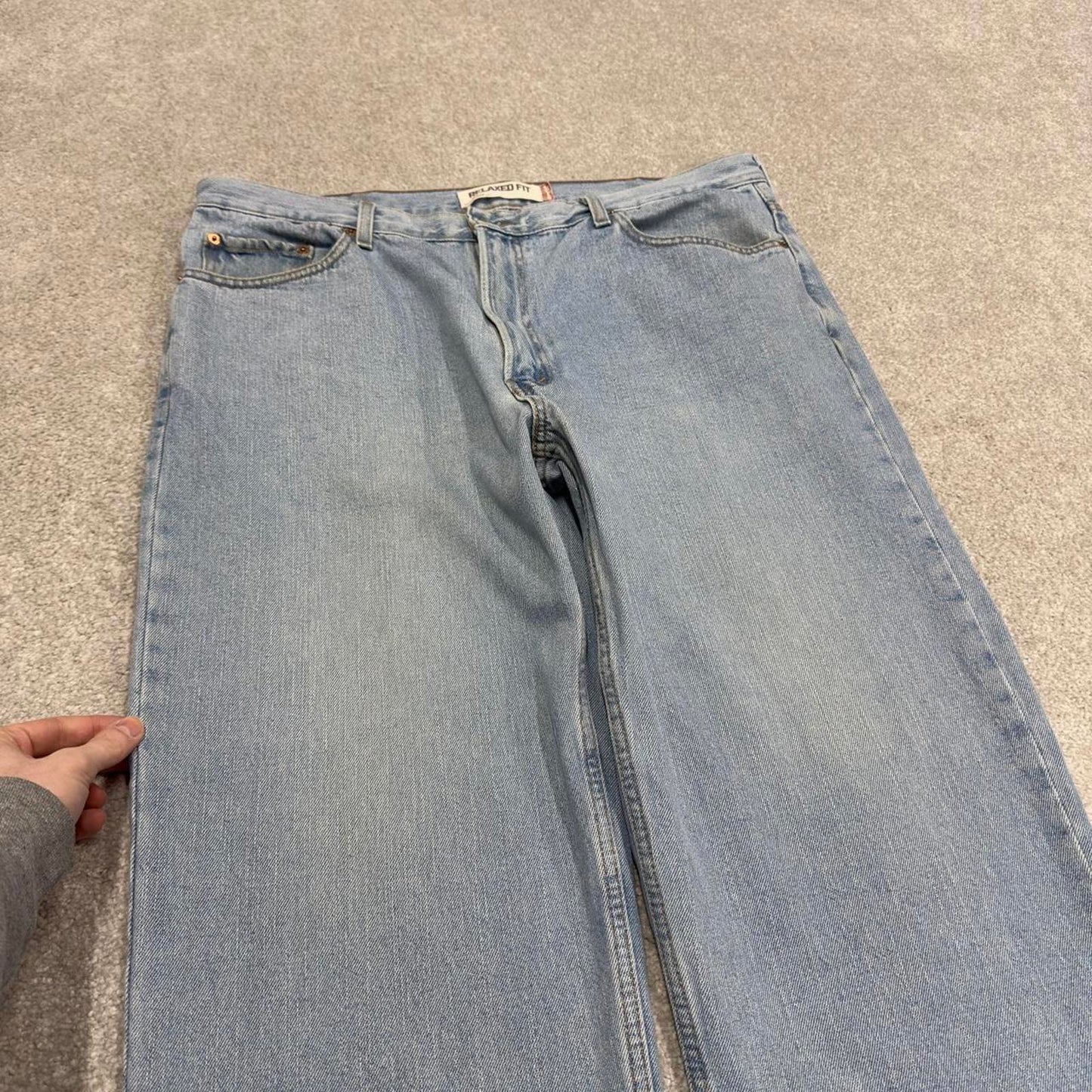 Vintage Y2K Levi’s 550 jeans blue Loose straight leg 00s style denim pants red tab logo