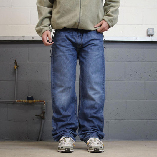Vintage y2k Levis 505 jeans blue Casual style 5 pocket straight leg denim pants
