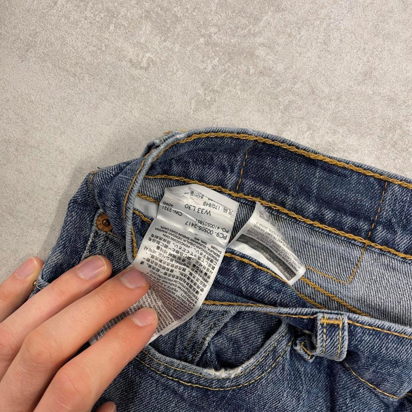 Levi's jean shorts W33