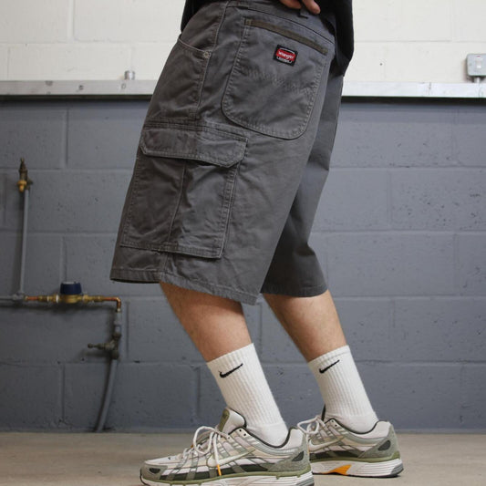 Wrangler baggy cargo shorts carpenter grey Loose wide leg skater style summer jorts