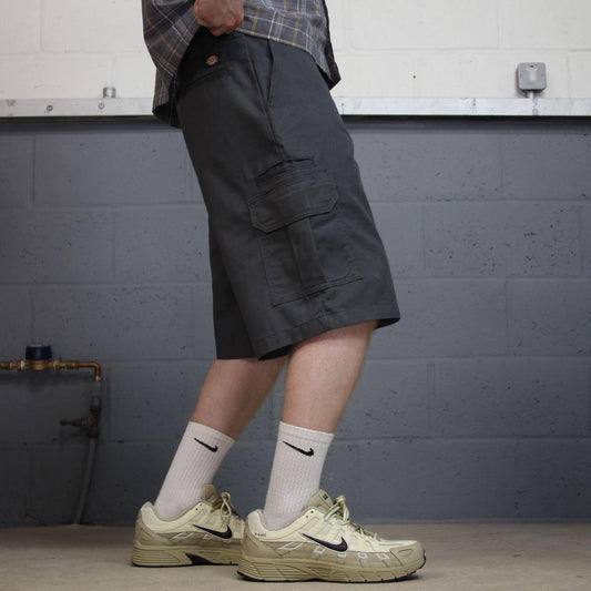 Dickies baggy cargo shorts chino grey Skater / surf style shorts loose wide leg festival