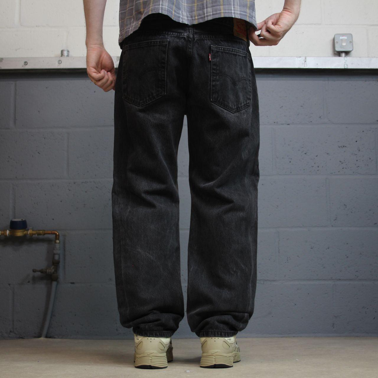 Levi’s 505 jeans y2k W36L30 black straight leg 505 pants red tab logo