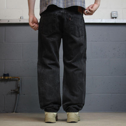 Levi’s 505 jeans y2k W36L30 black straight leg 505 pants red tab logo