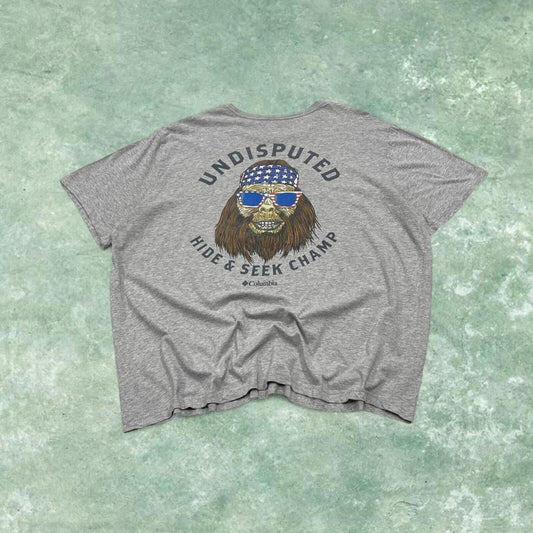 Columbia boxy t-shirt graphic tee grey Y2K surf style Big Foot design top summer