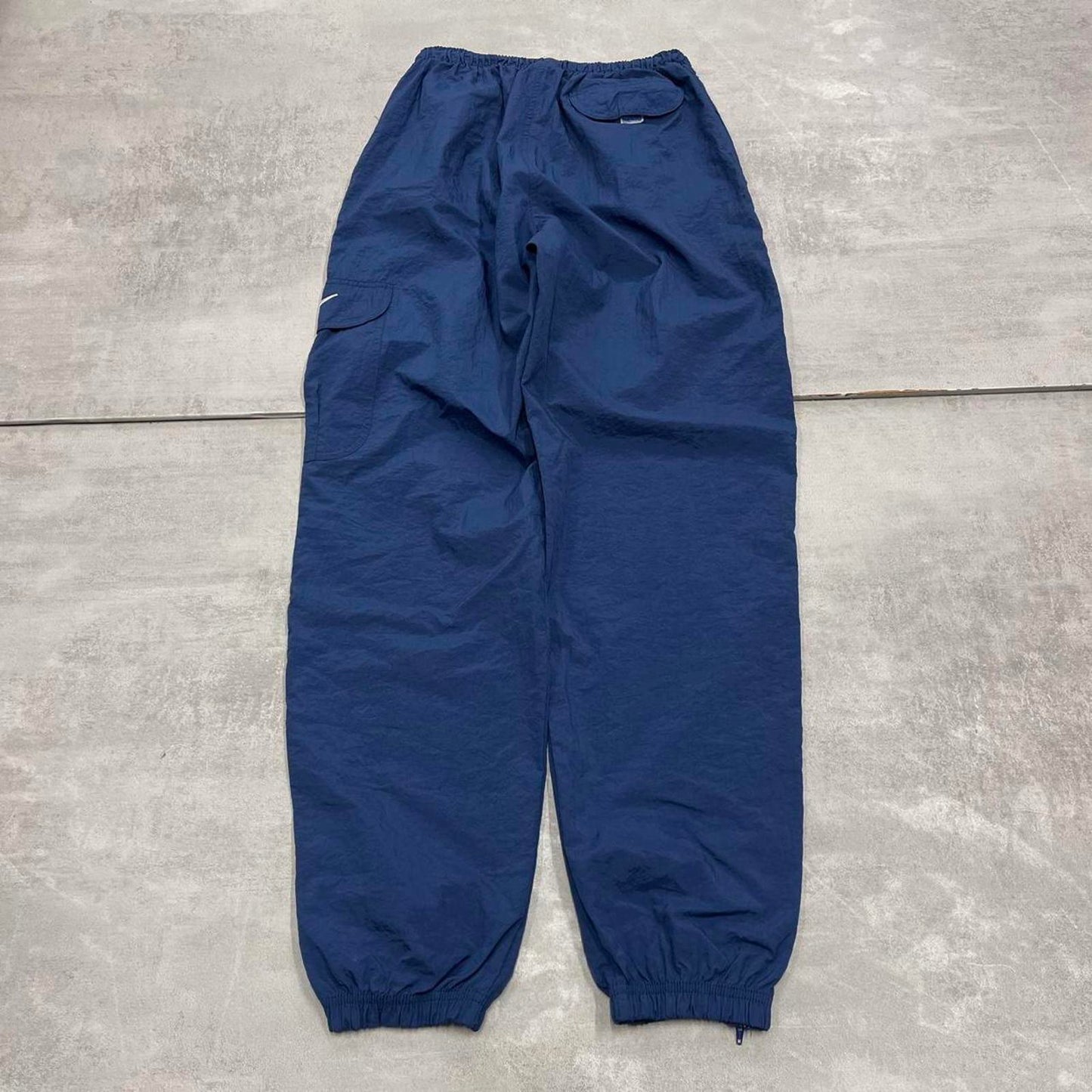 Navy Nike cargo trackies M loose floaty Y2K joggers embroidered logo