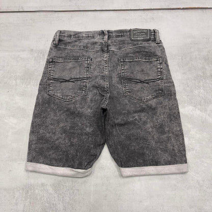 Mens Signature Levi’s shorts W30