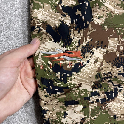 Sitka Goretex waterproof pants camo women’s L khaki Camouflage hiking outdoors rain trousers