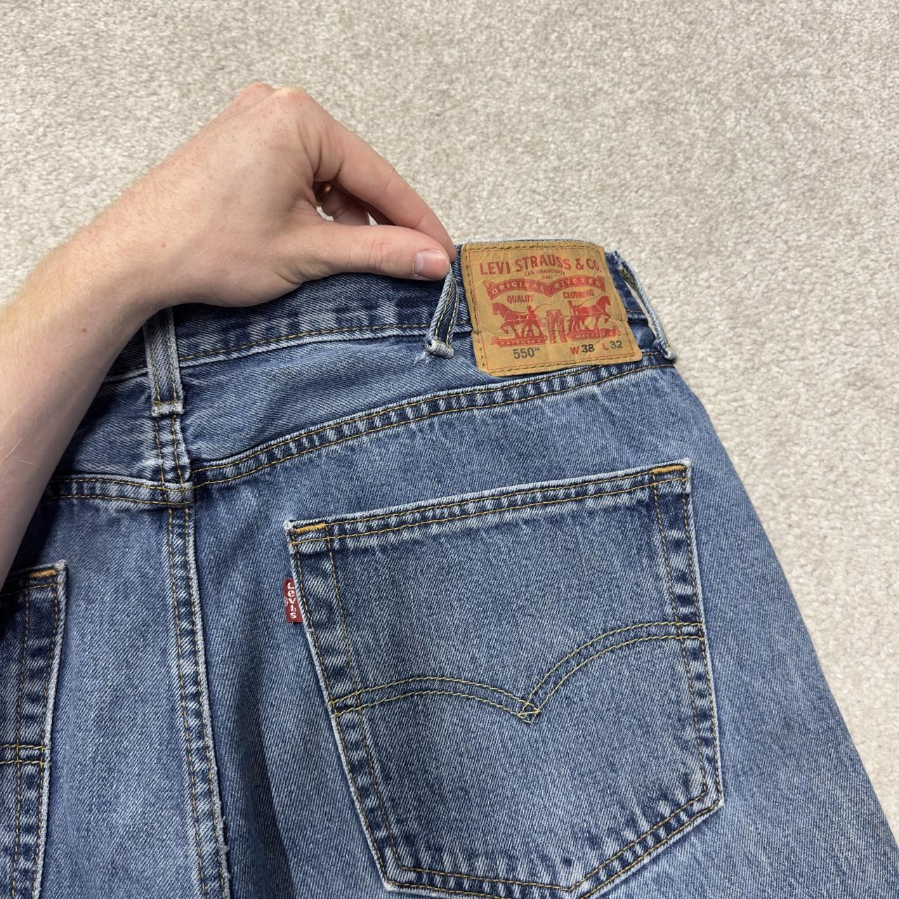 Levi’s 550 jeans Y2K W38L32 blue denim loose leg red tab logo