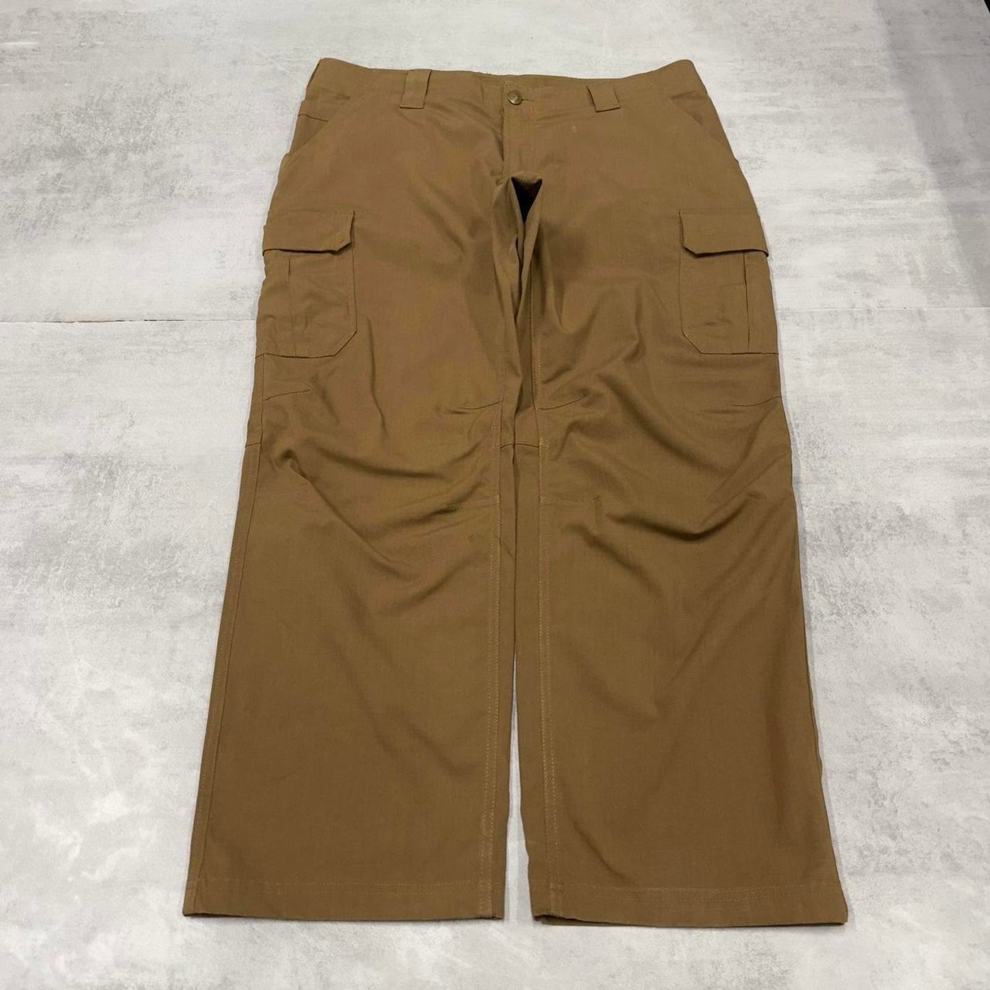 Baggy Under Armour cargo pants W38 L30 Tan loose cargos utility pockets