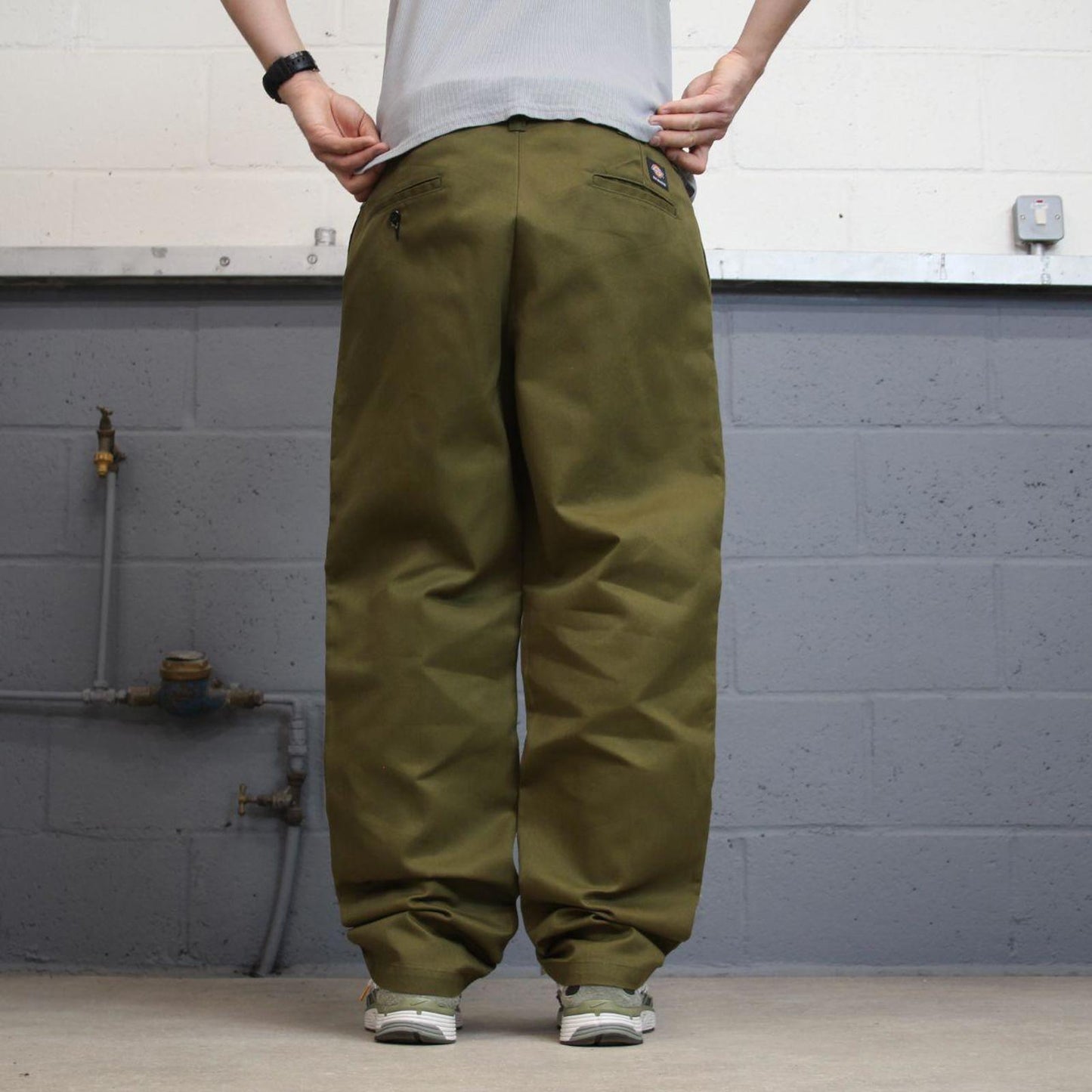 Dickies Skateboarding Pants W38L32 khaki twill chino 90s style skater pants