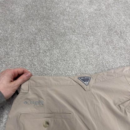 Y2K Columbia PFG cargo tech shorts beige Loose mesh lined utility summer fishing shorts