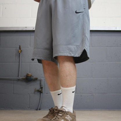 Baggy Nike Y2K Sports Shorts Medium