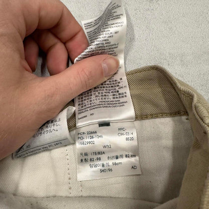 Mens Beige Levi’s shorts W32