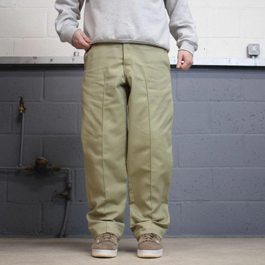 Khaki Dickies Pants W34L30 loose twill chino pleated 90s style skater pants